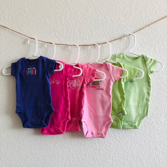 Onsie - Picture 2 of 8